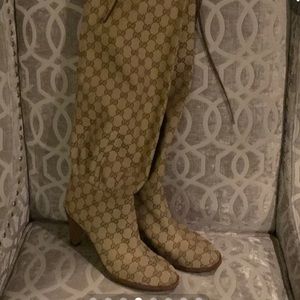 Thigh high Gucci canvas boot like new 9.50 in size us